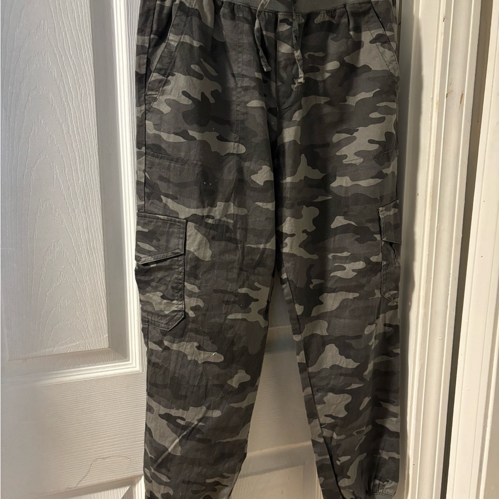 GAP Gray Cargo Pants Relaxed Fit